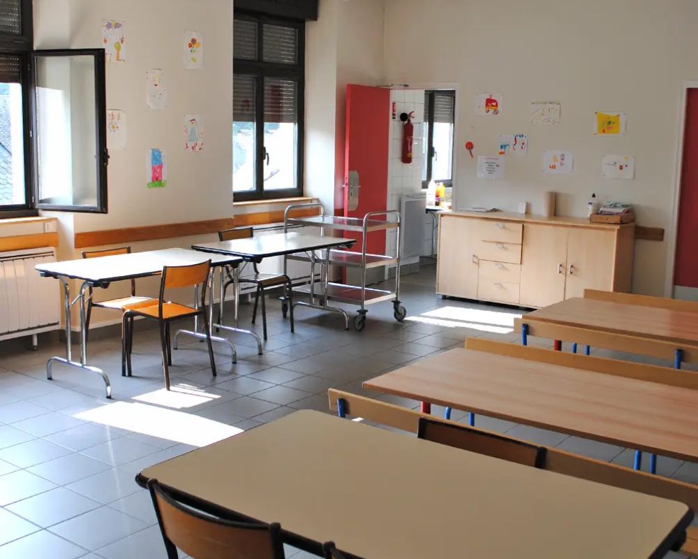 Cantine de l'école de Saint-Jacques-des-Blats